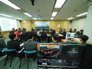 월간 업무회의 유튜브 생중계